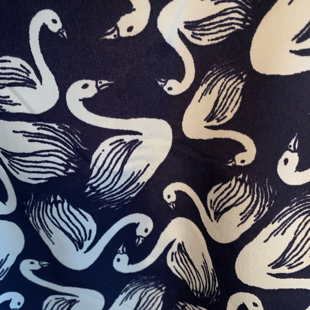 Anthropologie Navy and White Swan Print Top